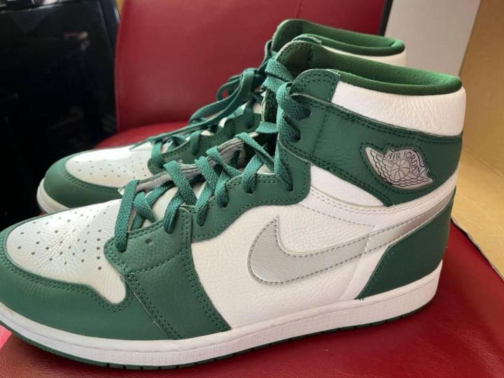 Sprzedam buty  Nike Air Jordan 1 Retro